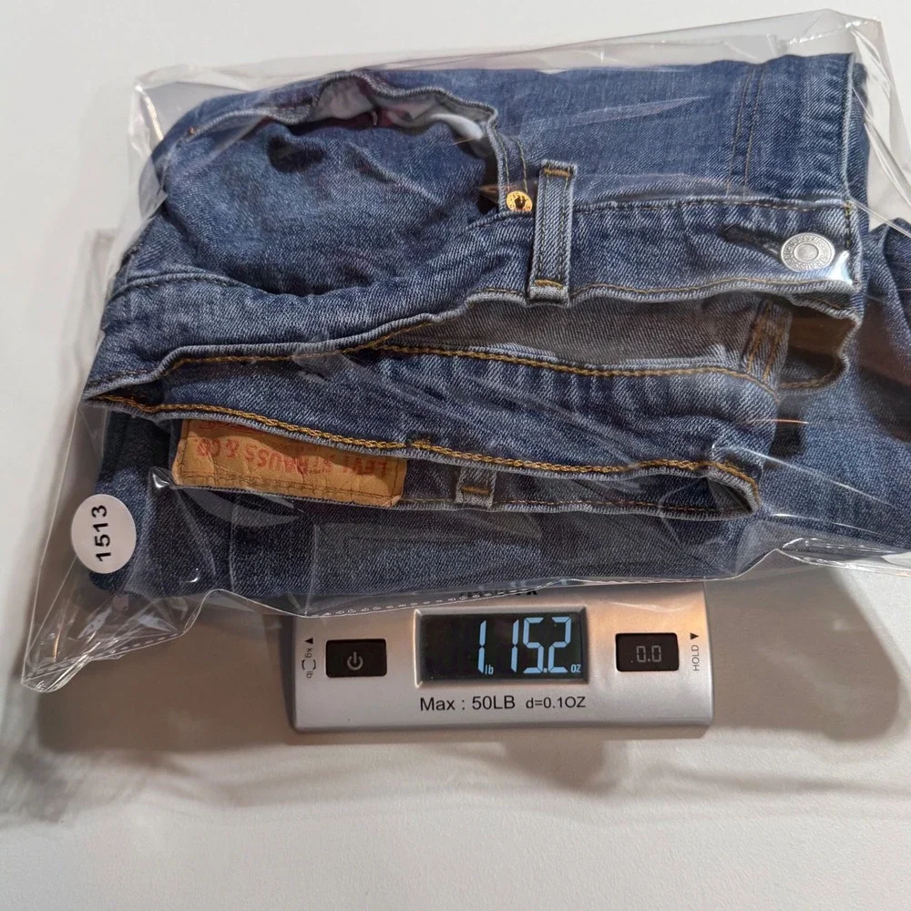 Levis 505 Regular Fit Straight Leg Jeans Mens 38x34 Medium Wash Blue Denim Pants